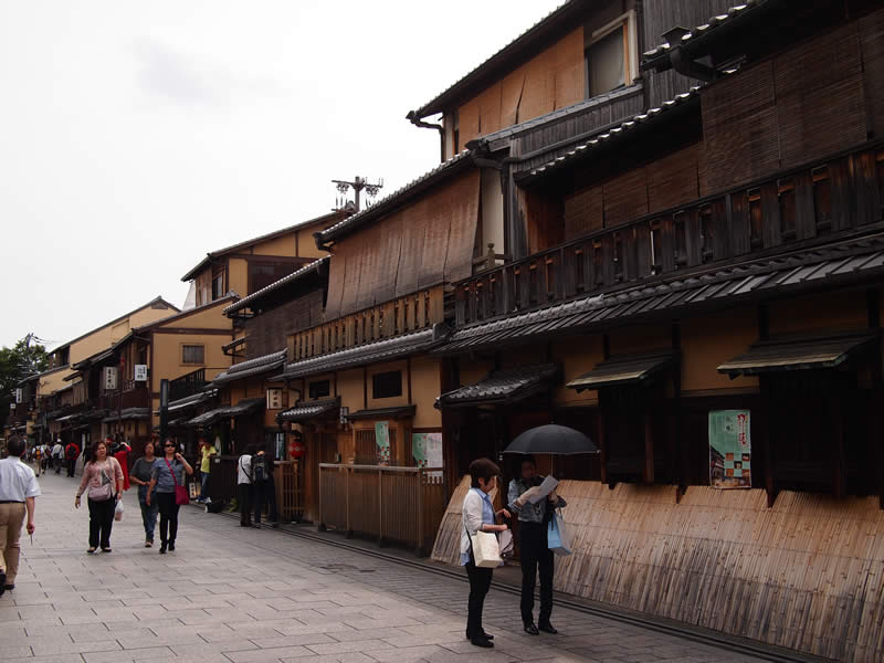 京都 祇園町南側 花見小路通(Hanamikouji Street on the south side in Kyoto,Japan)